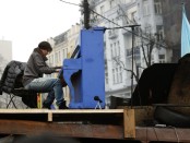 беркут-слушает-попсу-не-шопена