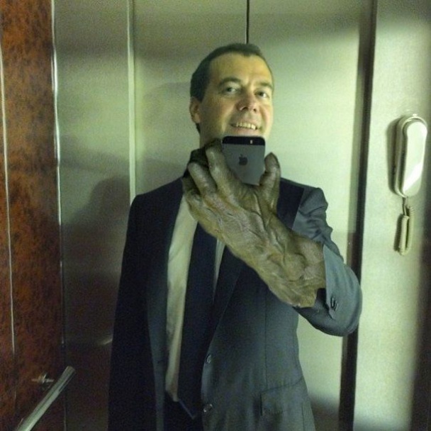 Медведев селфи жабы айфон лифт инстаграм новые жабы27