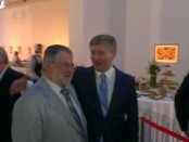 ахметов и коломойский в обнимку на инугурации порошенко