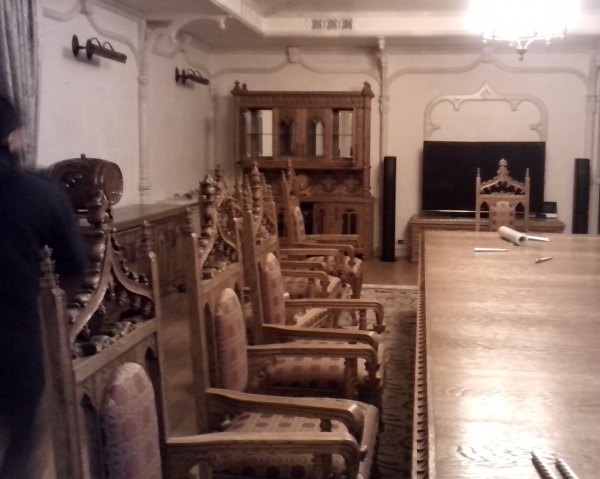 43bf3 000003.jpg.pagespeed.ce.0iOyCfhz42 Скромное обаяние буржуазии или пошлая роскошь Межигорья