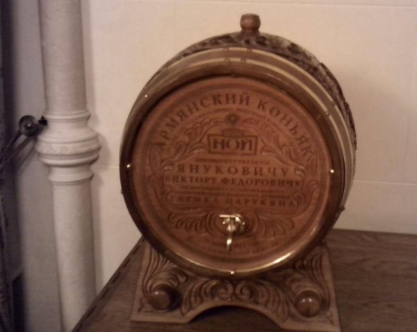 7f8fe 000005.jpg.pagespeed.ce.D wBRrpdi8 Скромное обаяние буржуазии или пошлая роскошь Межигорья